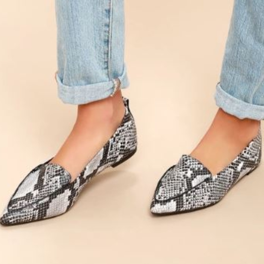 Emmy Natural Snake Pointed Loafers